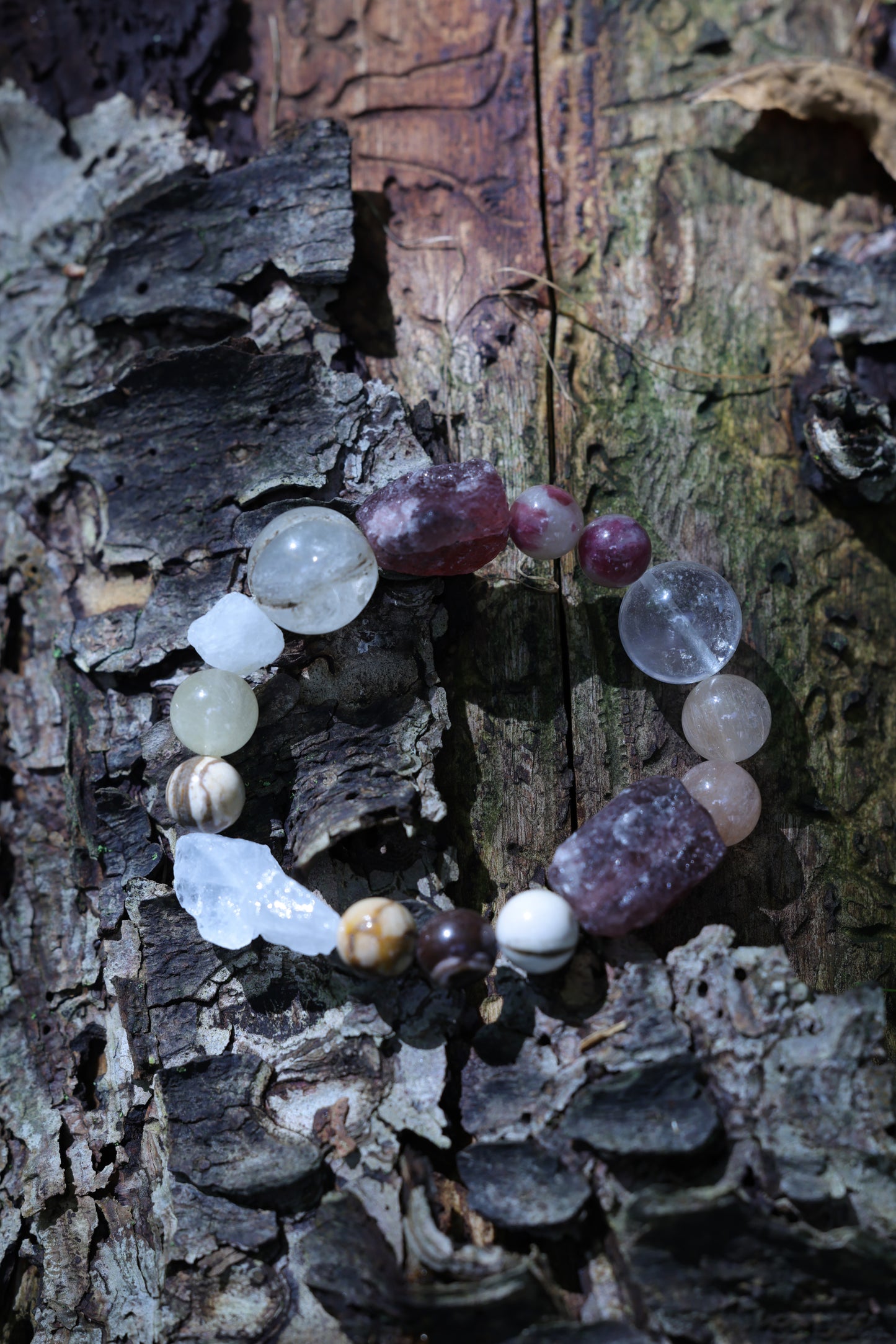 #16 🌿Witchwood Raw Stone Crystal Bracelet🌿