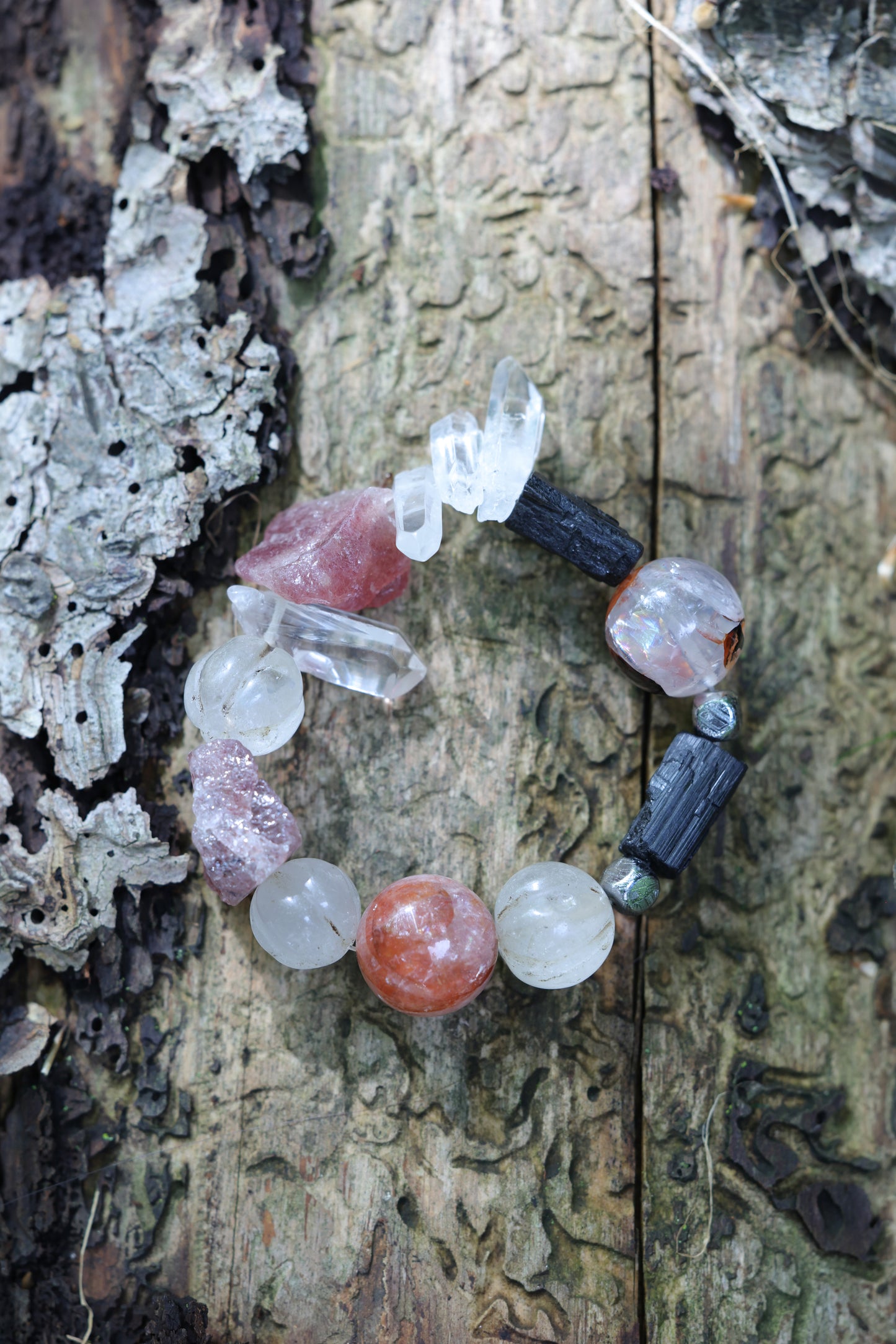 #3 Witchwood Raw Stone Crystal Bracelet🌿
