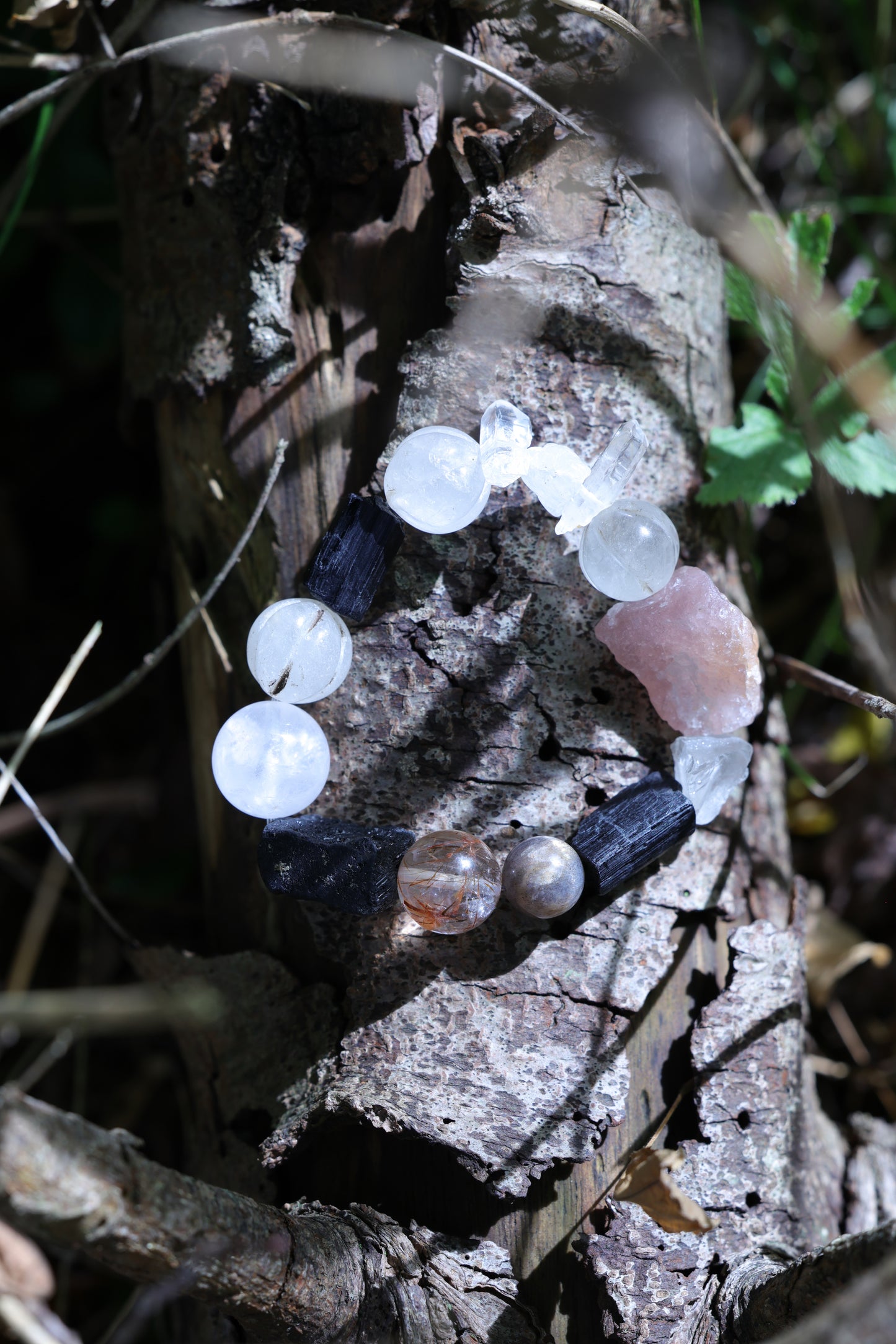 #7 🌿Witchwood Raw Stone Crystal Bracelet🌿