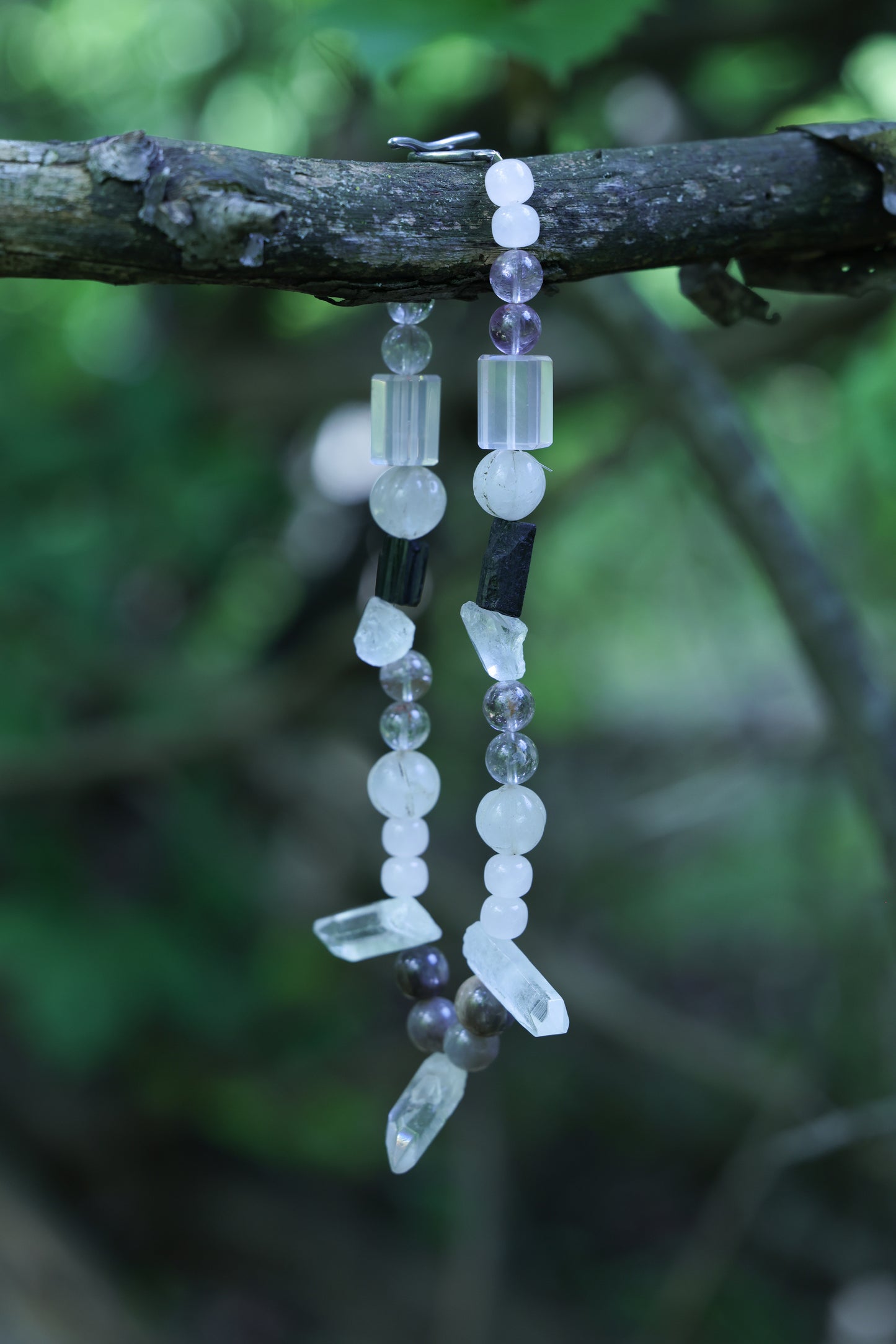 #3 🌿 Witchwood Raw Stone Crystal Necklace🌿